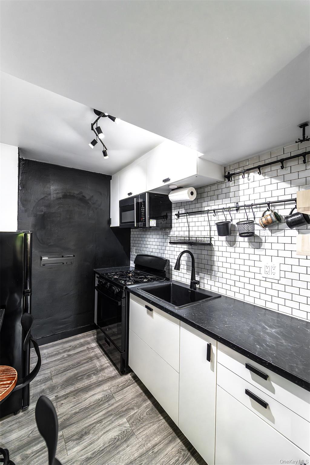 88-29 155th Avenue, Unit 3F photo 17
