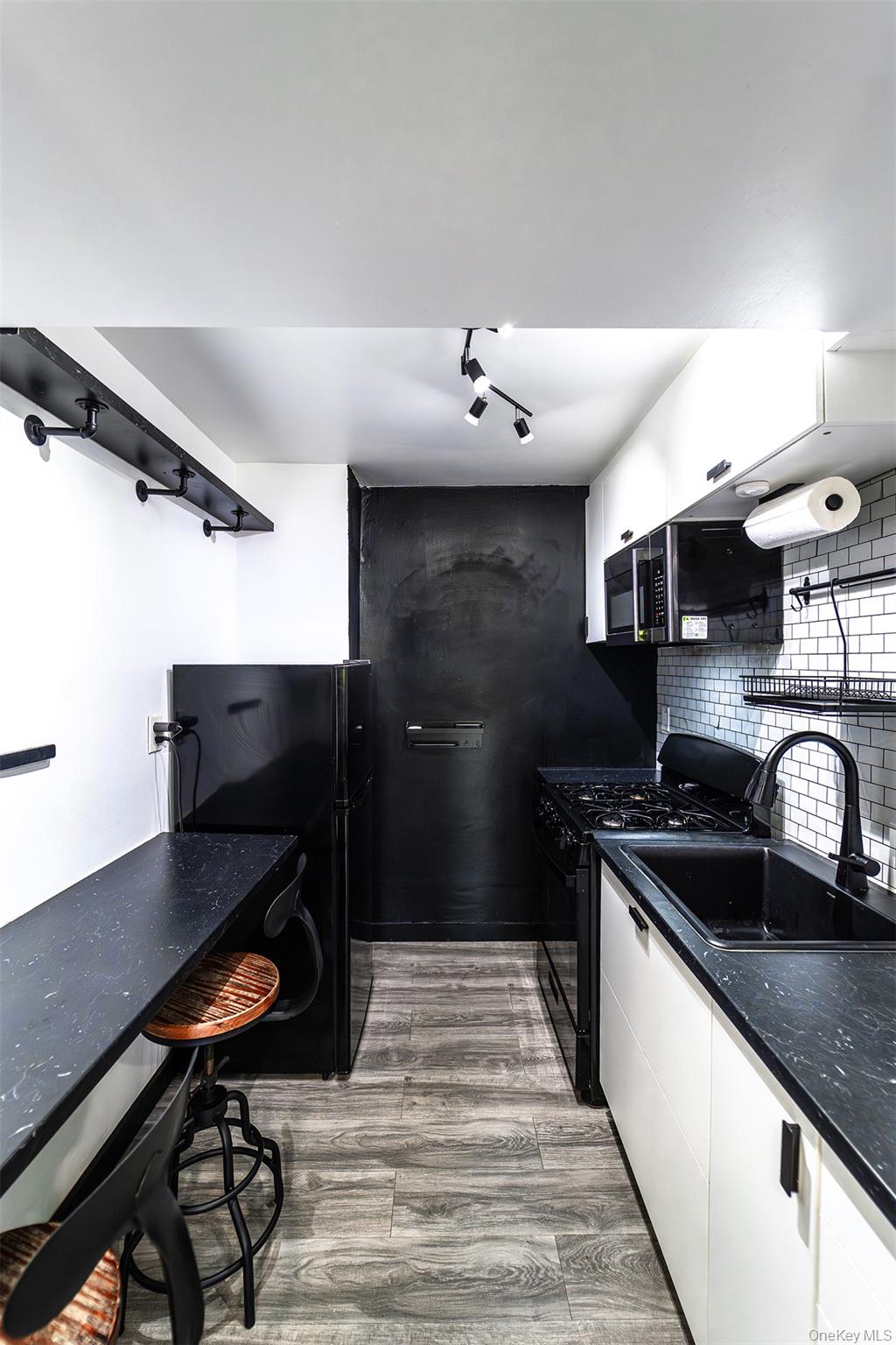 88-29 155th Avenue, Unit 3F photo 14