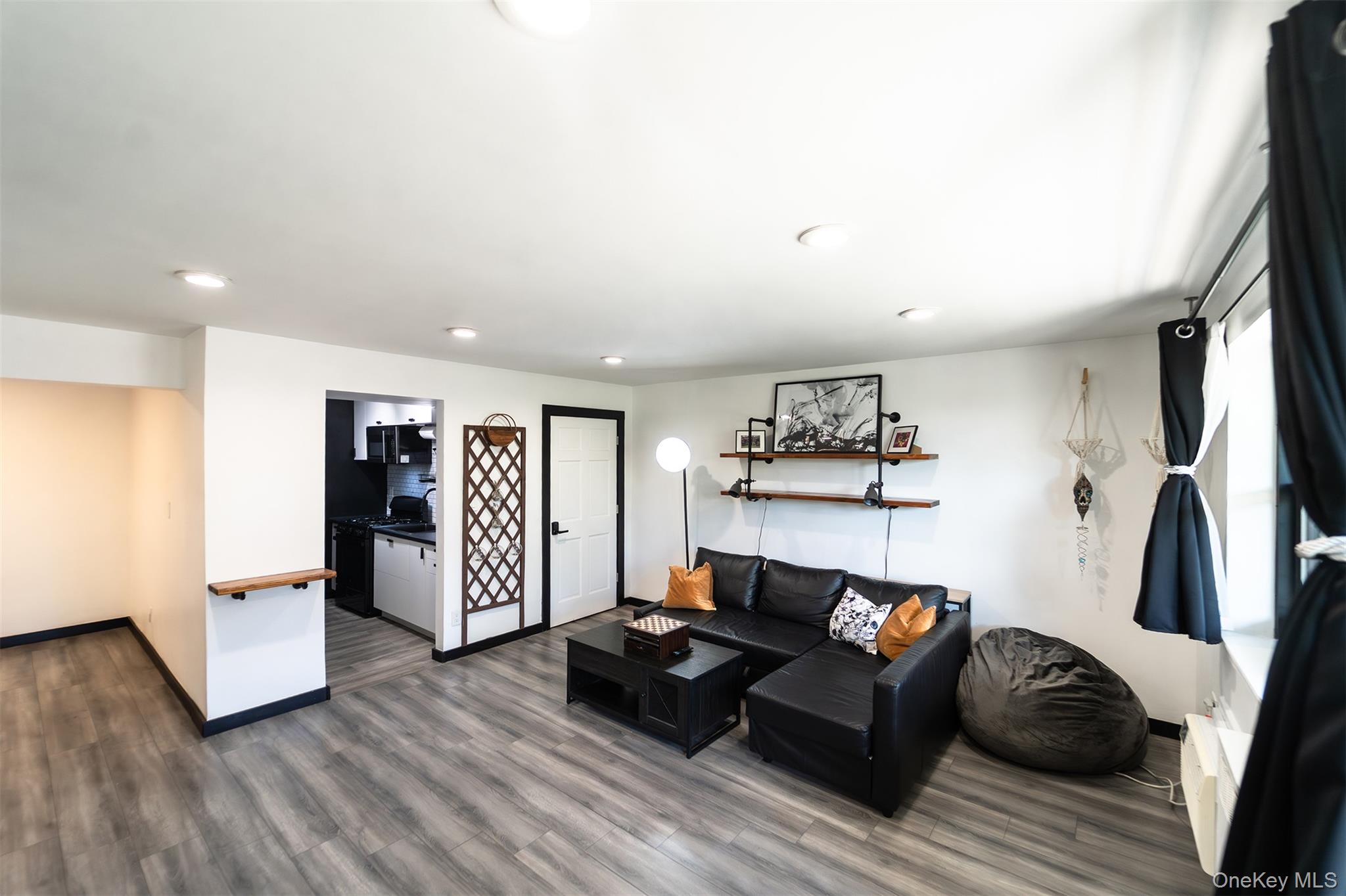 88-29 155th Avenue, Unit 3F photo 8