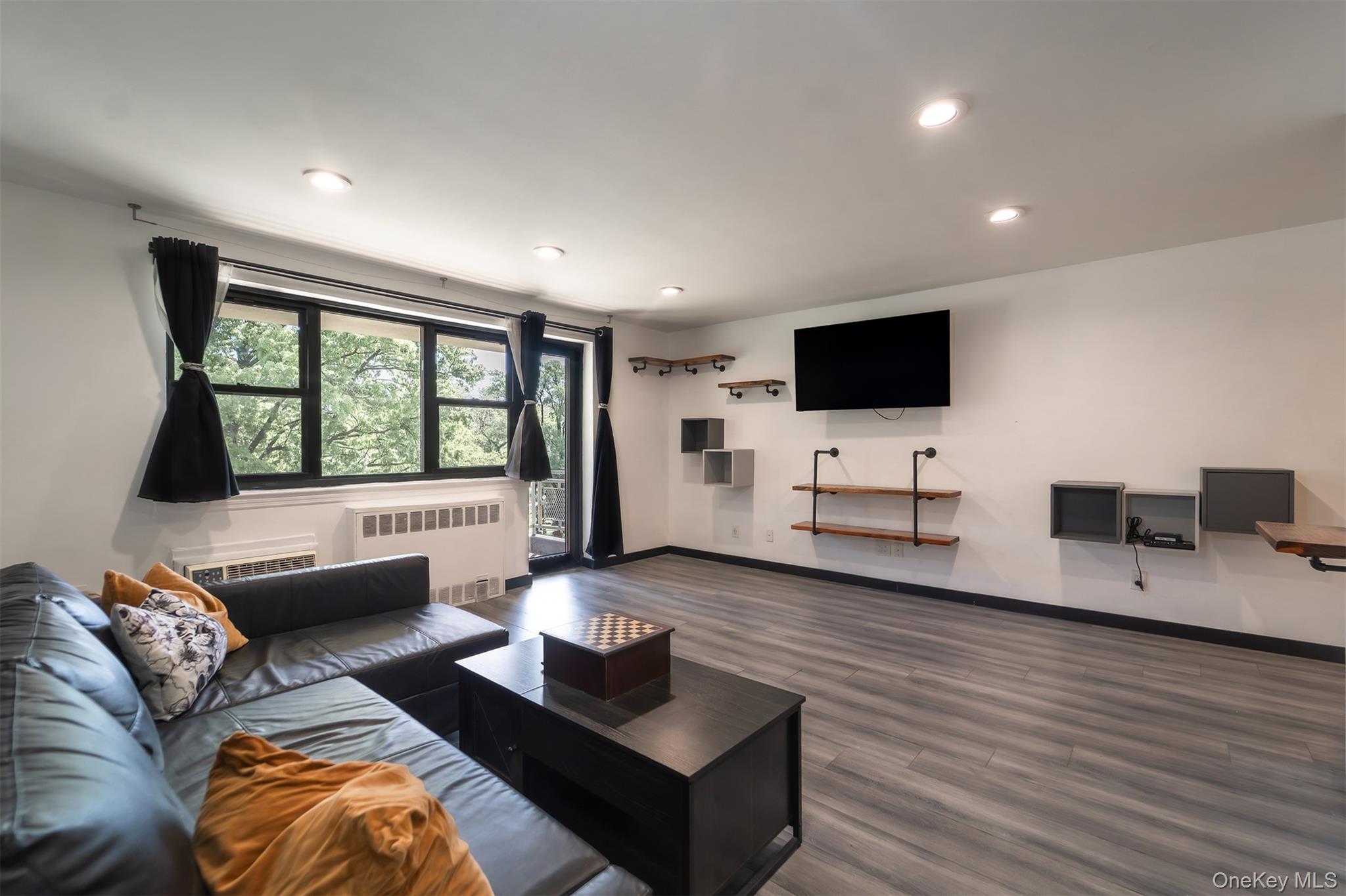 88-29 155th Avenue, Unit 3F photo 12