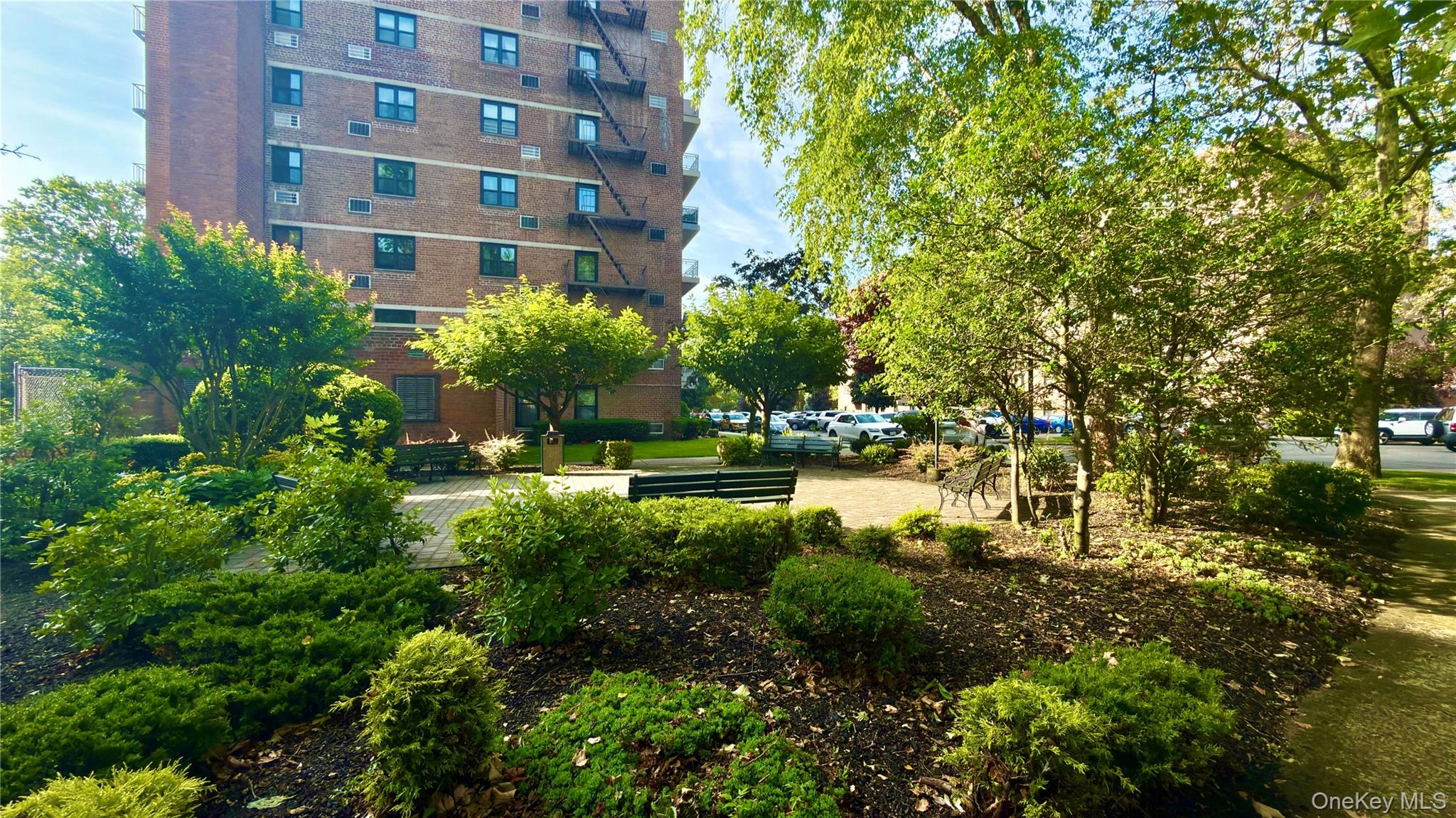88-29 155th Avenue, Unit 3F photo 3