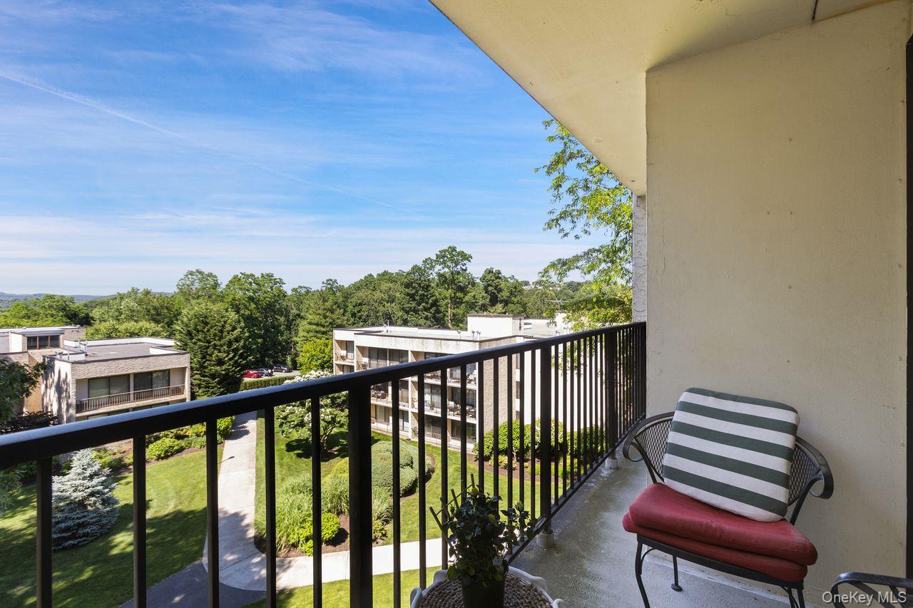 150 Overlook Avenue, Unit 5F photo 20