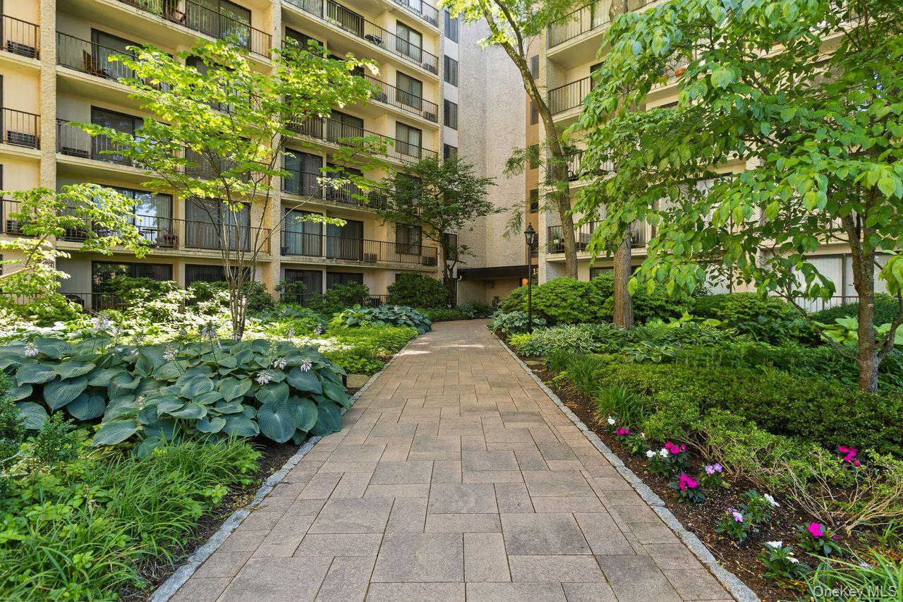 150 Overlook Avenue, Unit 5F photo 25