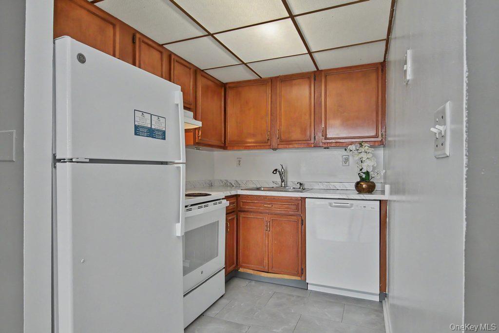 150 Overlook Avenue, Unit 5F photo 12