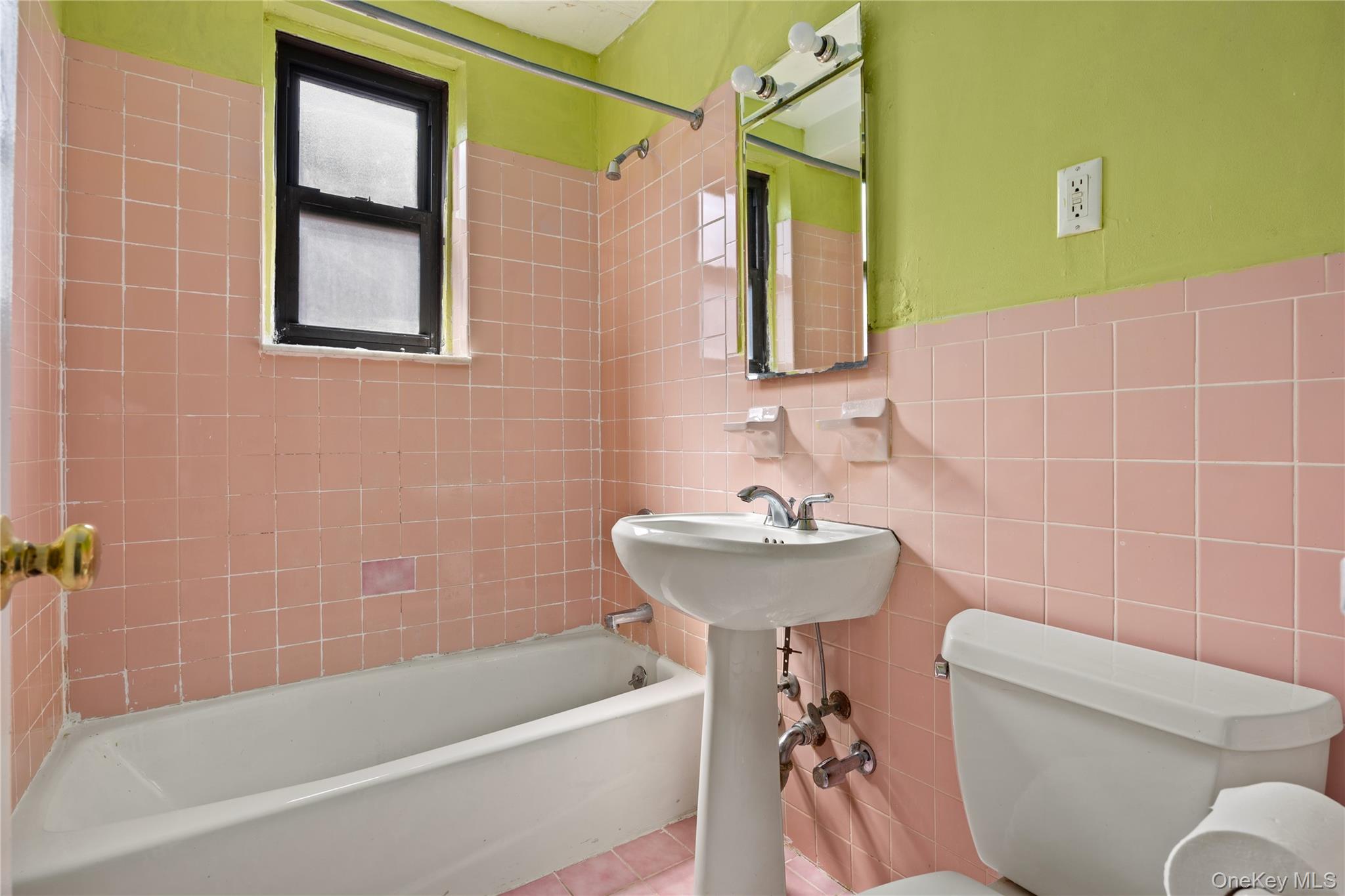 65-15 38th Avenue, Unit 5K photo 14
