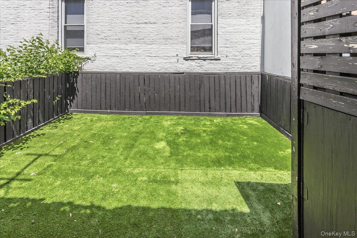 6717 Myrtle Avenue – For Sale photo 32