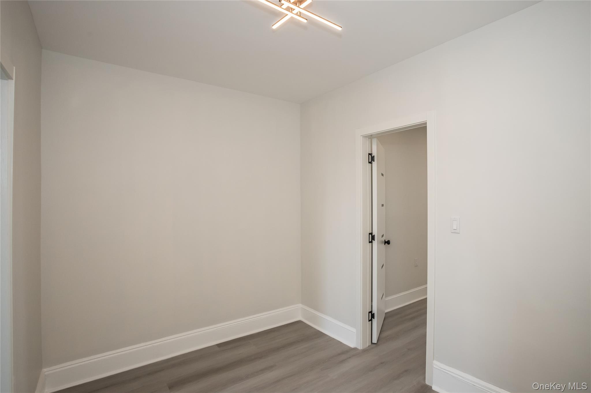 6717 Myrtle Avenue – For Sale photo 27
