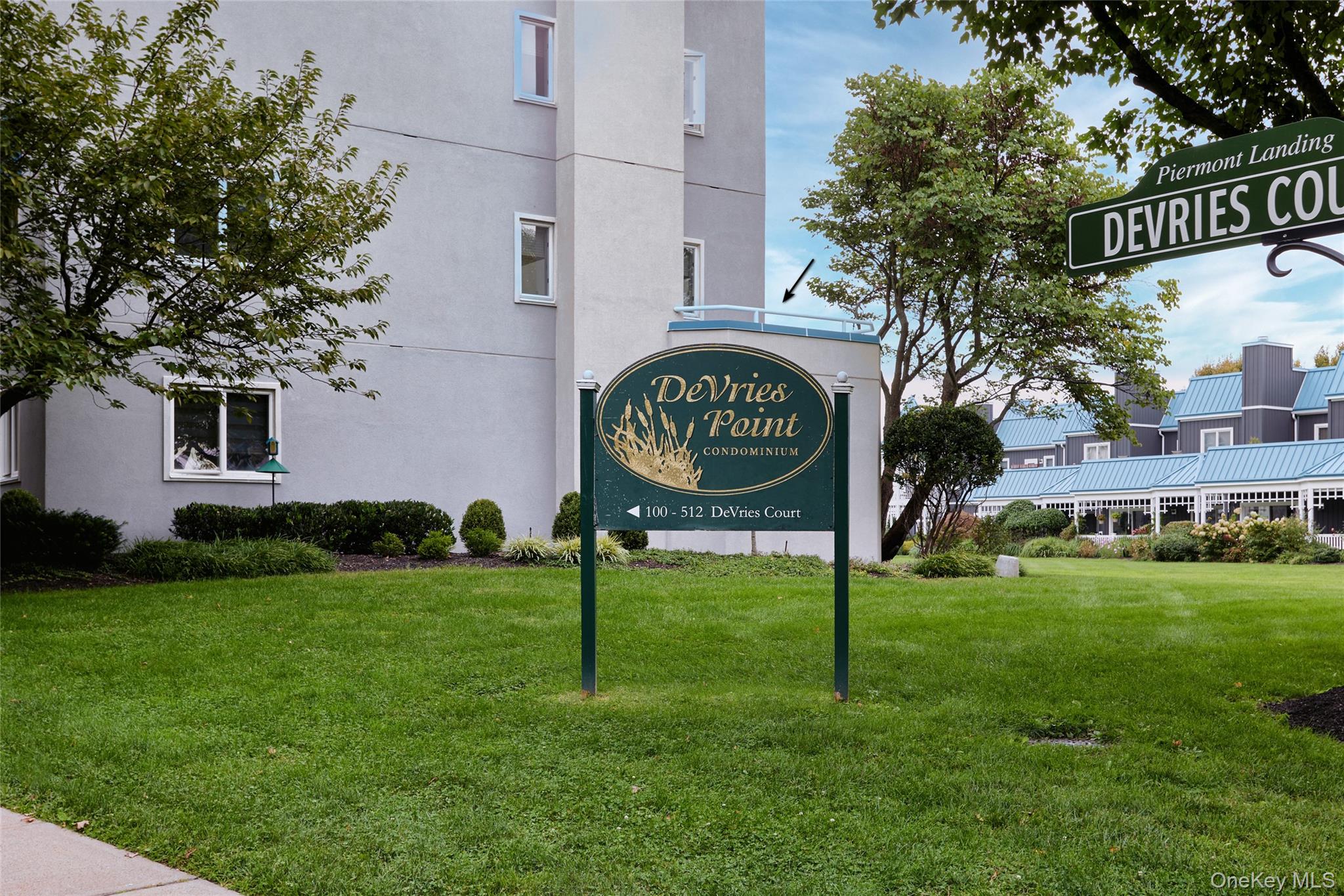 213 Devries Court, Unit 213 photo 2
