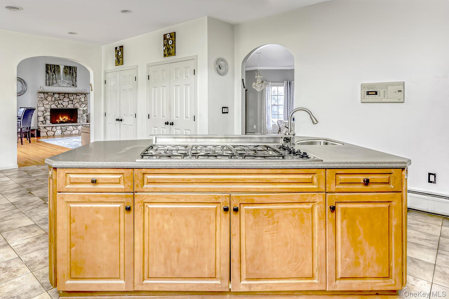 22 Golden Road – For Sale photo 19