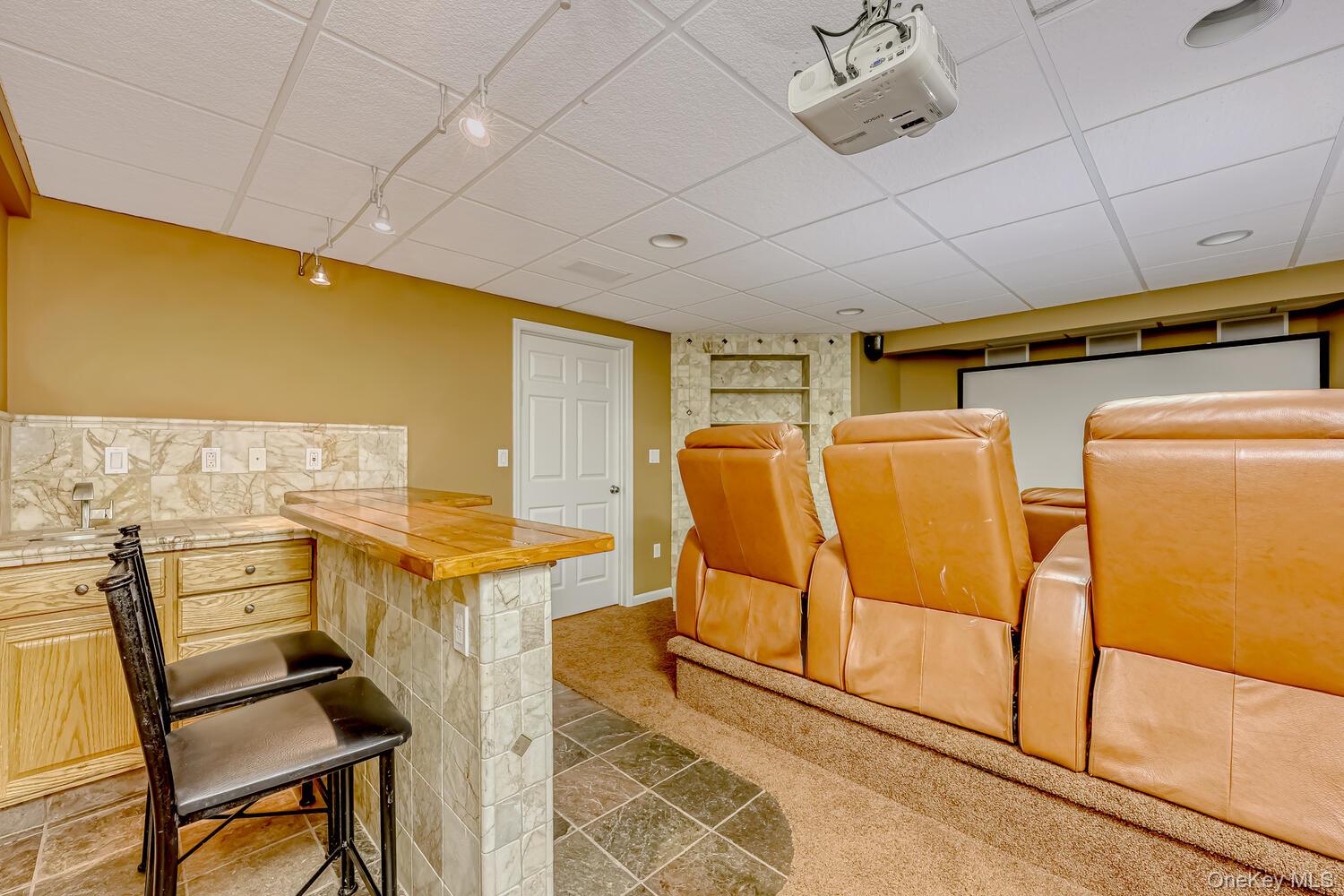22 Golden Road – For Sale photo 39