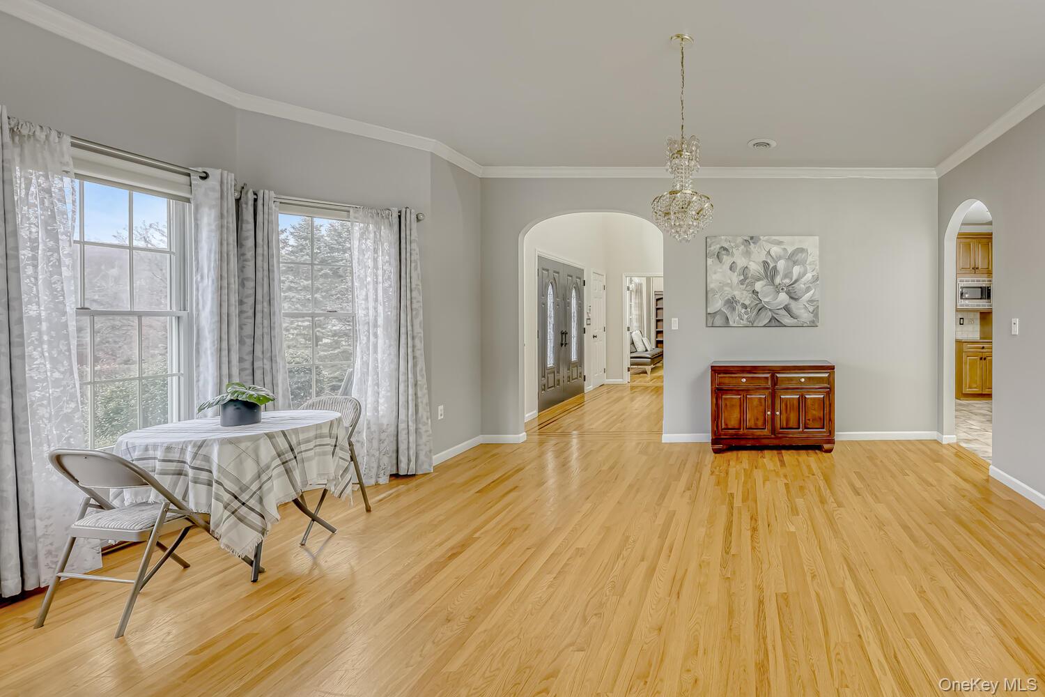 22 Golden Road – For Sale photo 14