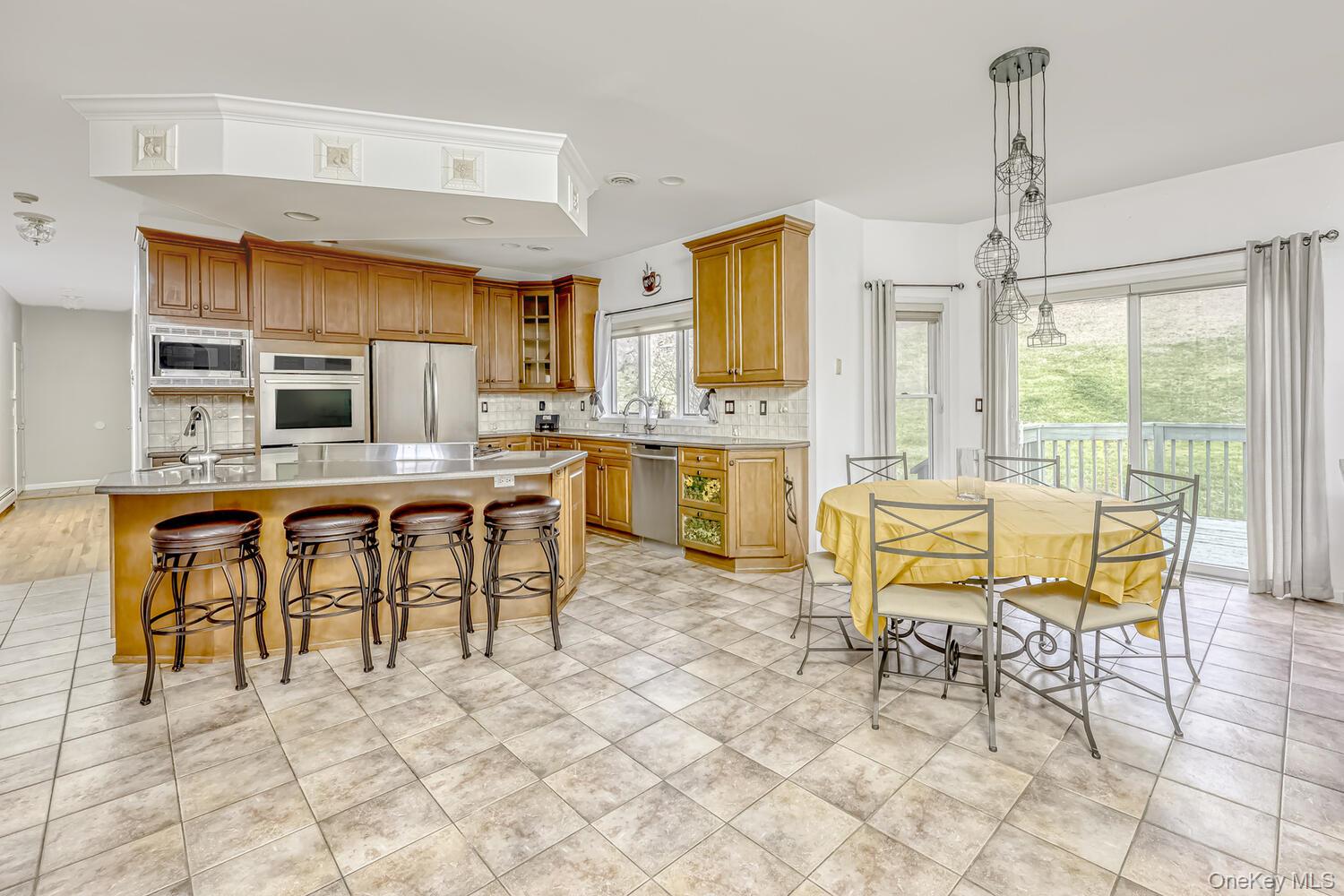 22 Golden Road – For Sale photo 17