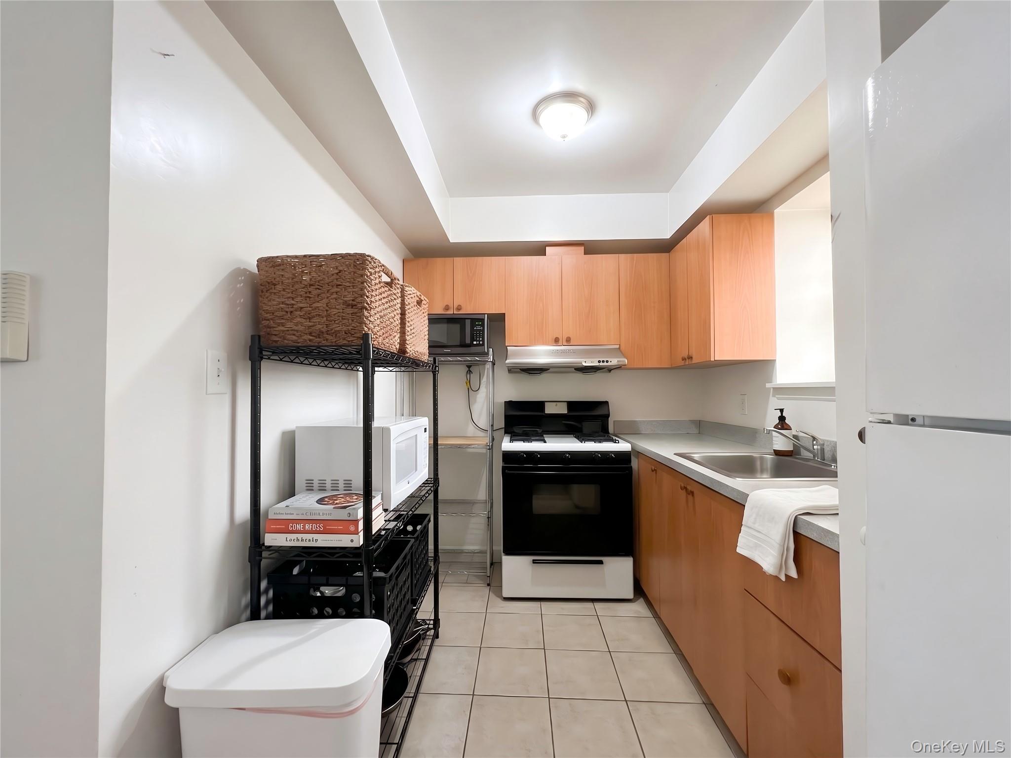 8604 58th Avenue, Unit 3 Family photo 8