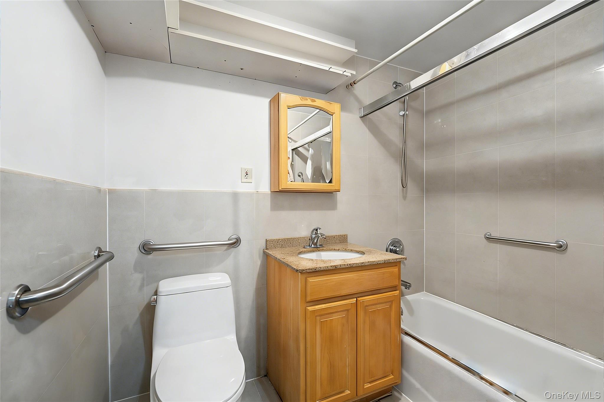 3506 Leavitt Street, Unit 5H photo 8