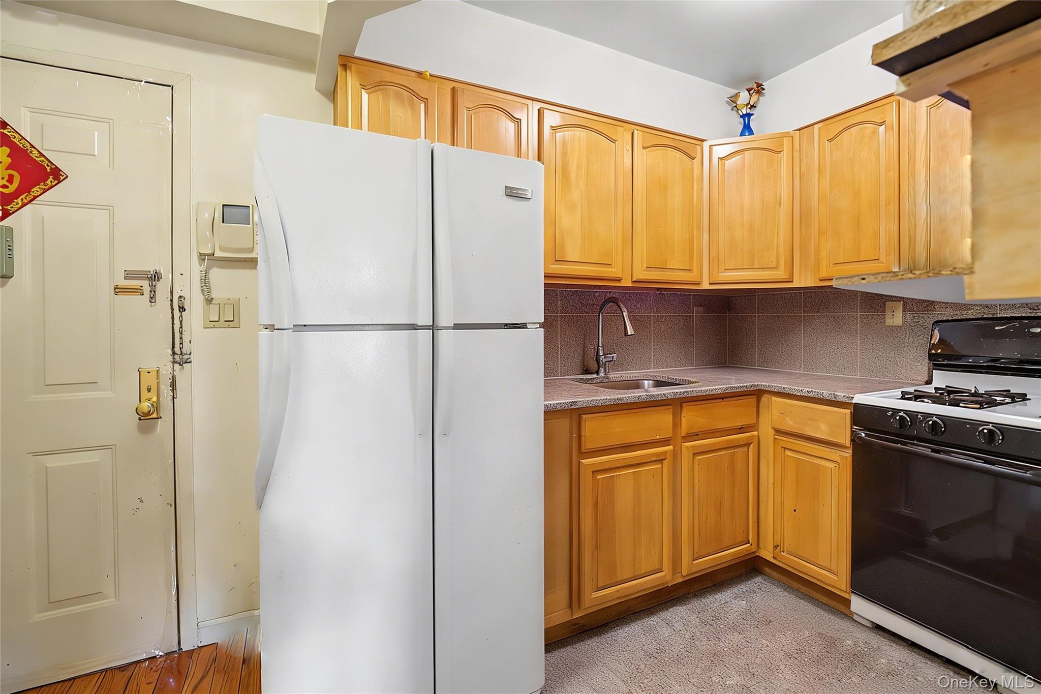 3506 Leavitt Street, Unit 5H photo 3