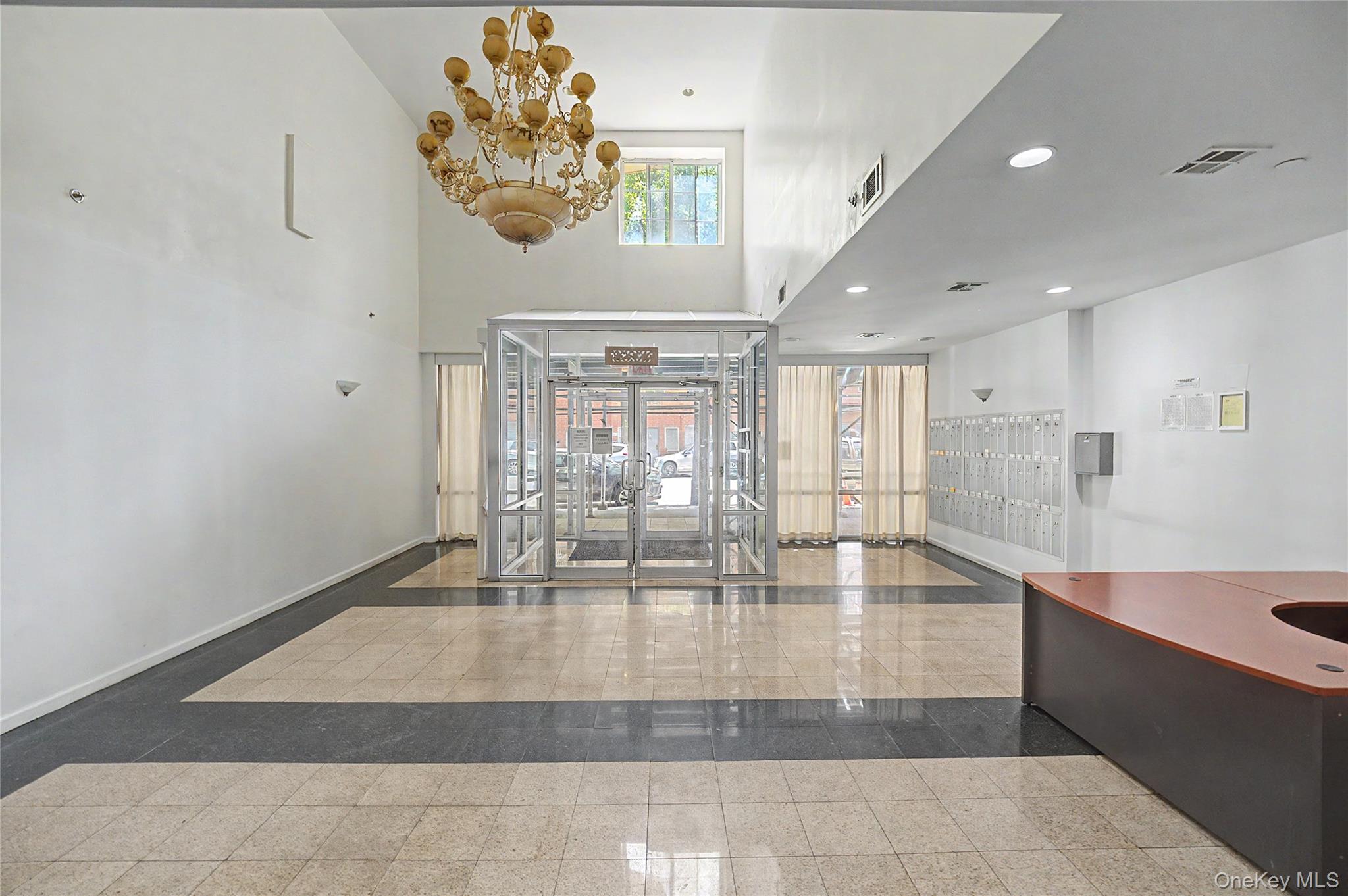 3506 Leavitt Street, Unit 5H photo 14