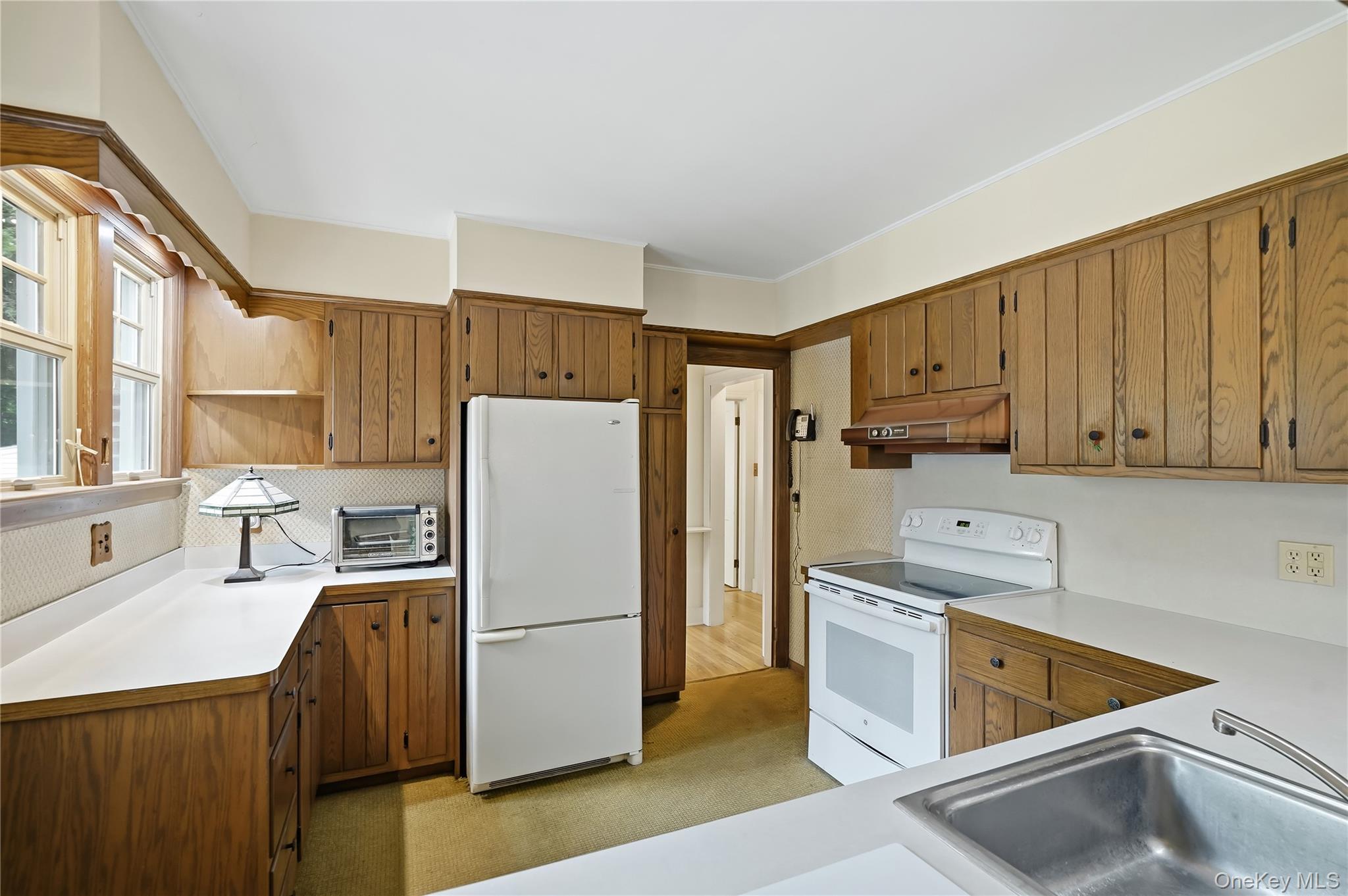 28 Kent Road – For Sale photo 16