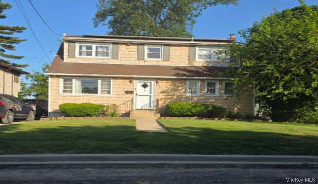 1425 Tadmor Street – For Sale