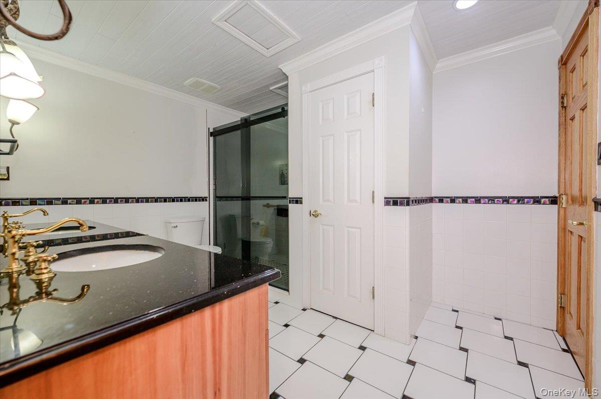 86 Edmore Lane N – For Sale photo 15