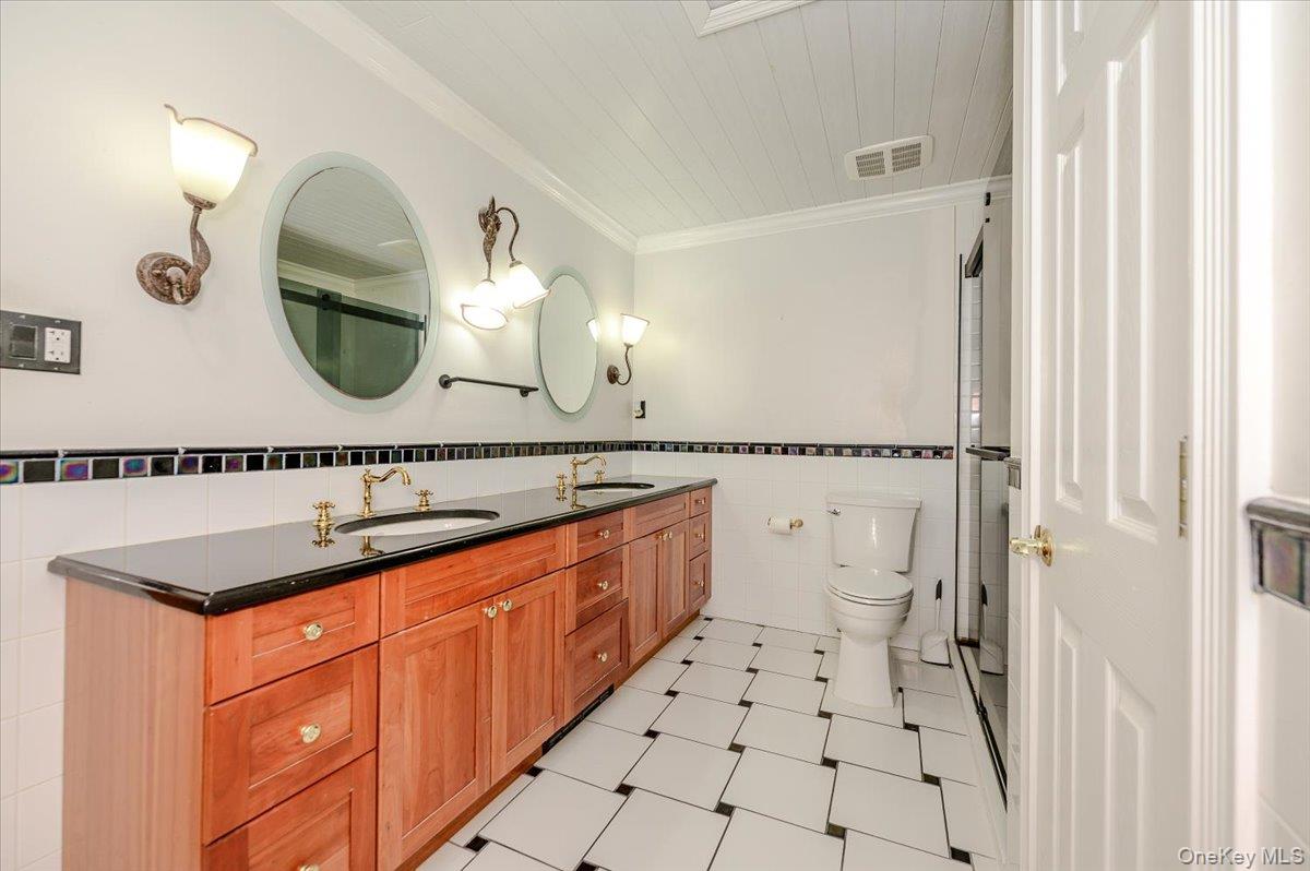 86 Edmore Lane N – For Sale photo 14