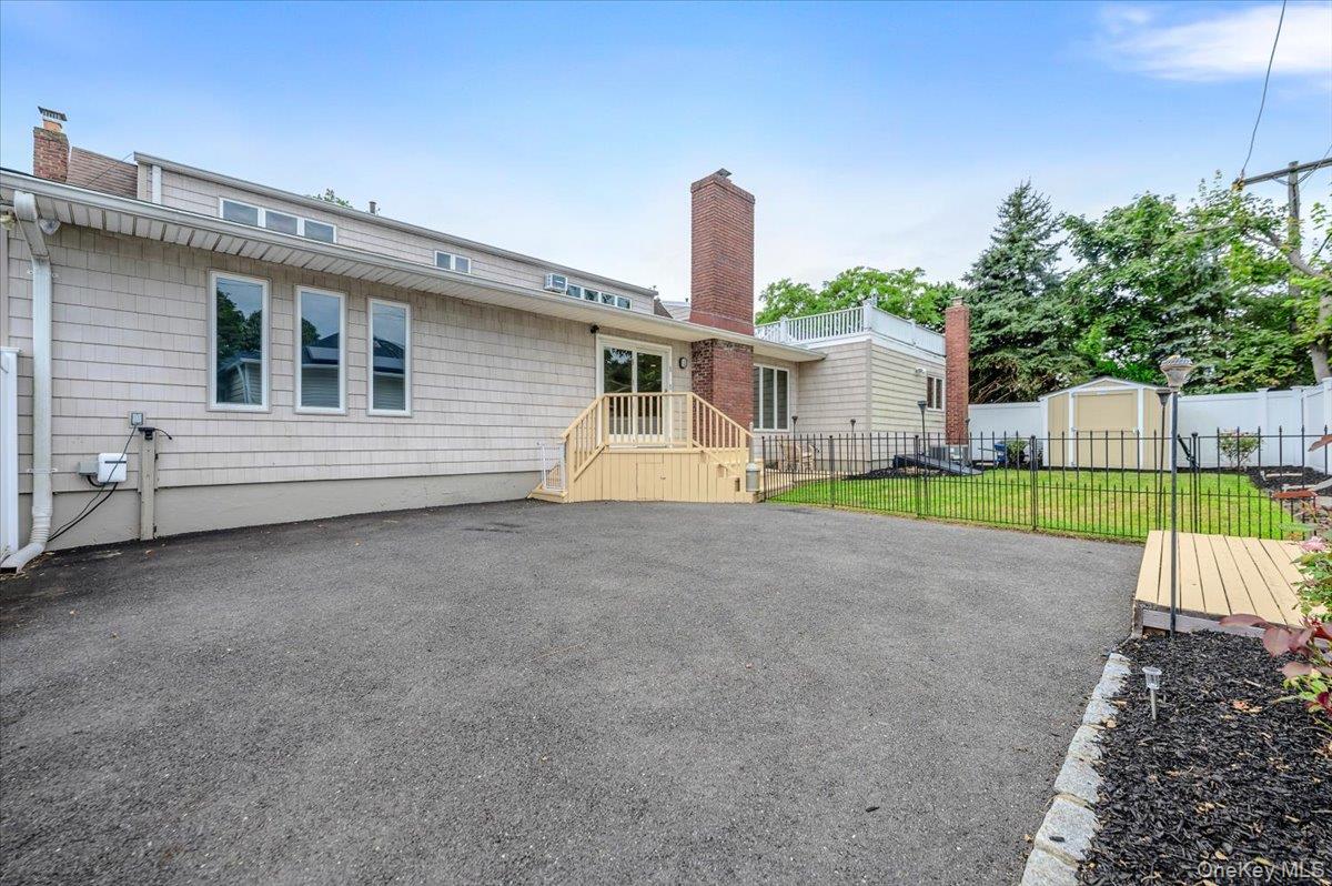 86 Edmore Lane N – For Sale photo 42
