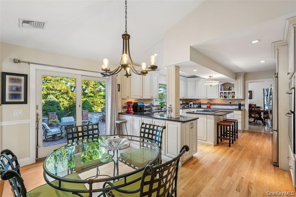 8 Abbey Road – For Sale photo 2