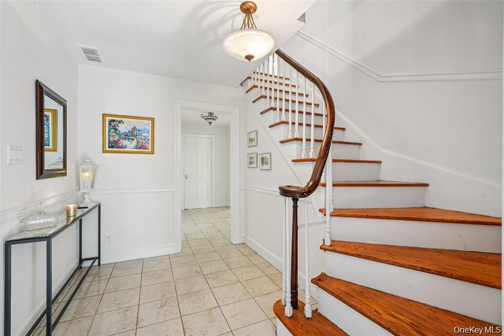 8 Abbey Road – For Sale photo 29