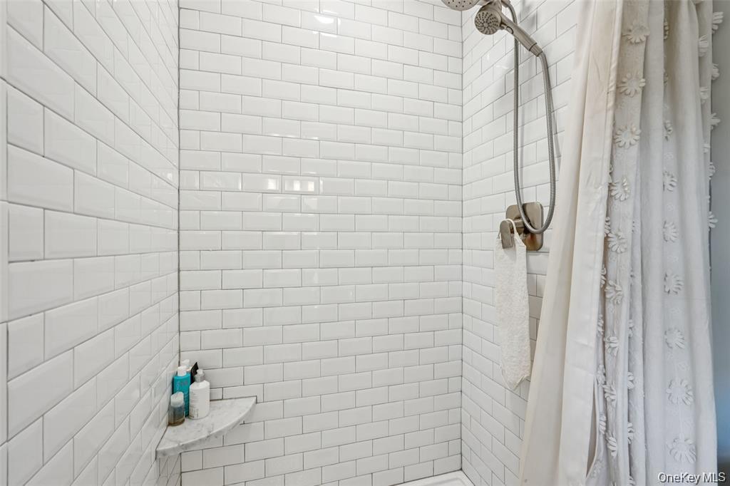 8 Abbey Road – For Sale photo 23