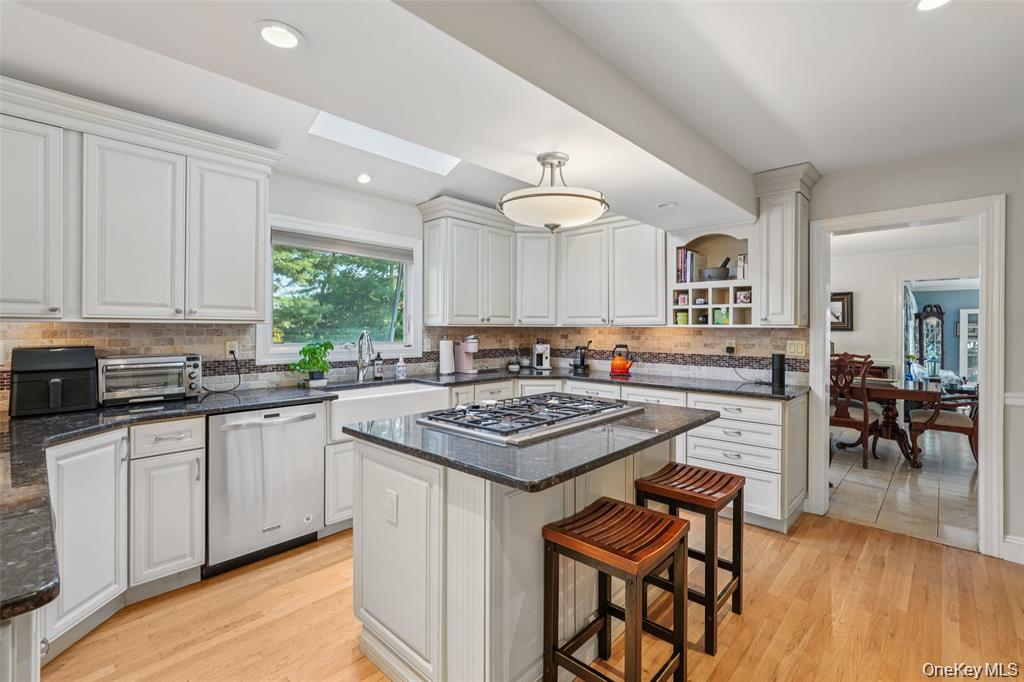 8 Abbey Road – For Sale photo 4