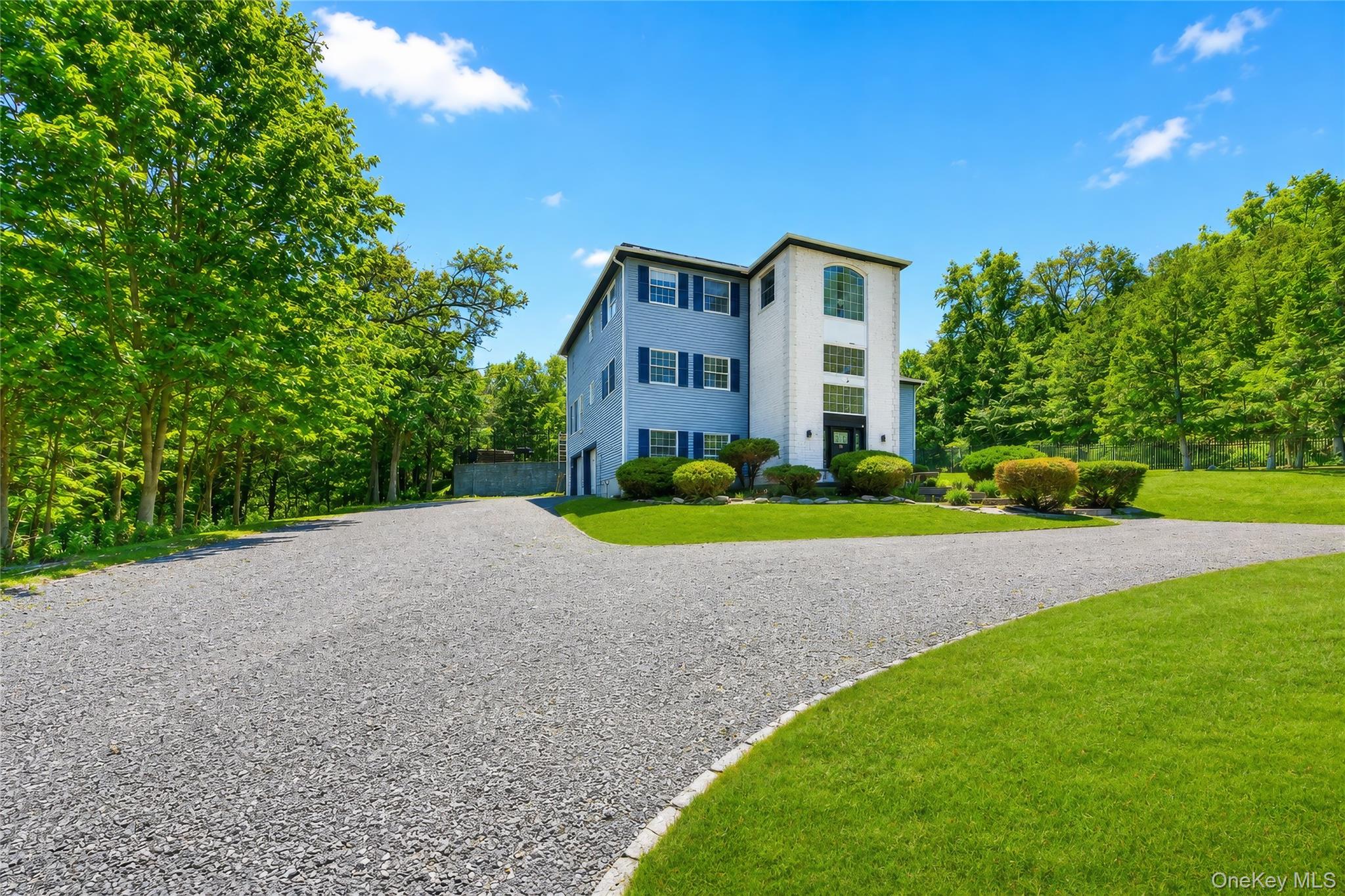 49 Stone Mountain Trail – For Sale