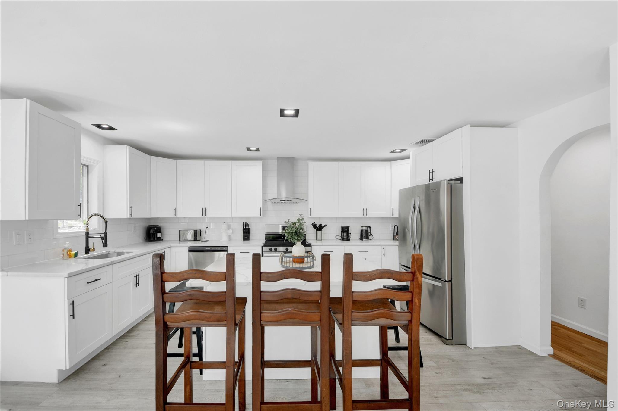 49 Stone Mountain Trail – For Sale photo 5