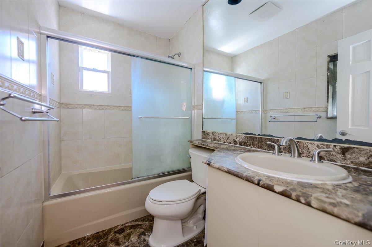 567 Oxford Road – For Sale photo 12