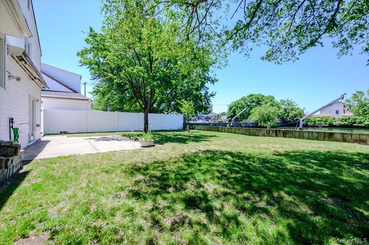 567 Oxford Road – For Sale photo 21