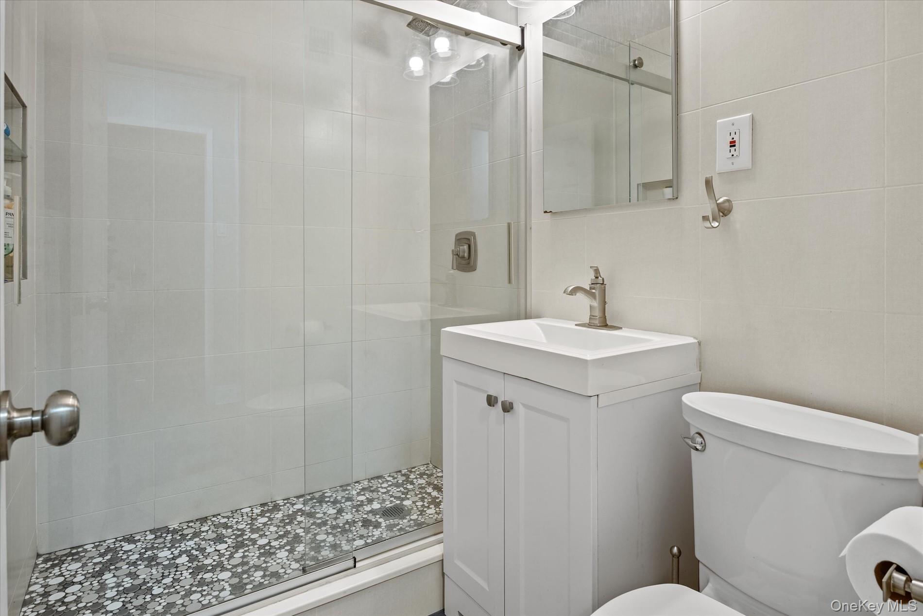 102-10 66th Road, Unit 12A photo 11