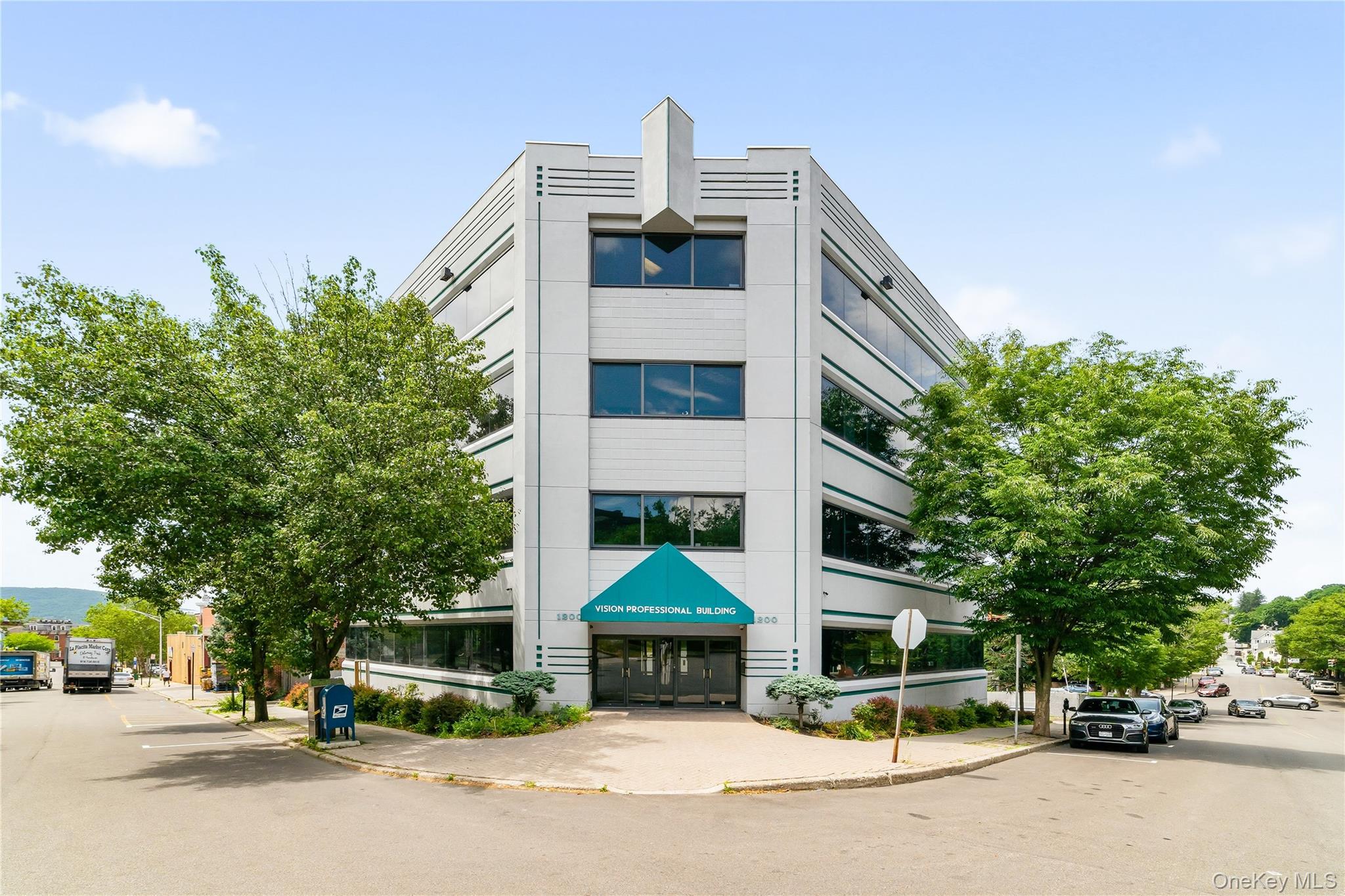 1200 Brown Street, Unit 12