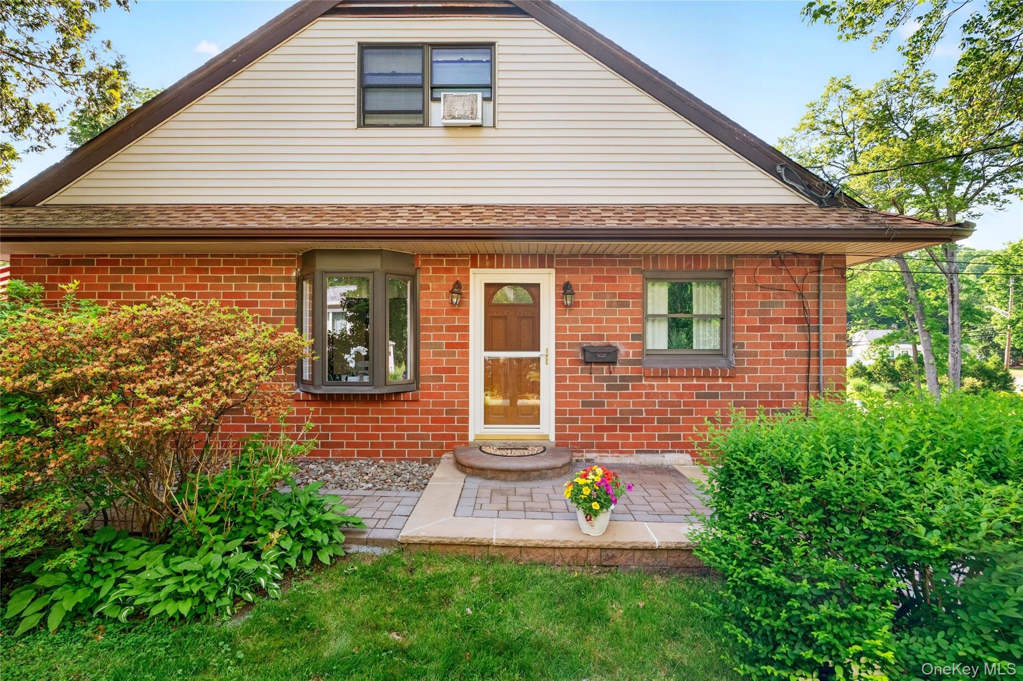 9 E Hall Avenue – For Sale photo 3