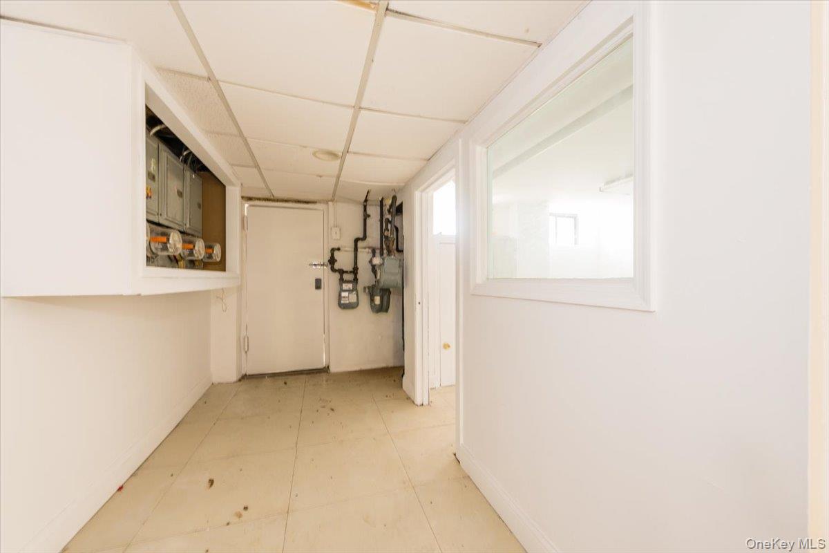 1055 Jefferson Avenue – For Sale photo 10
