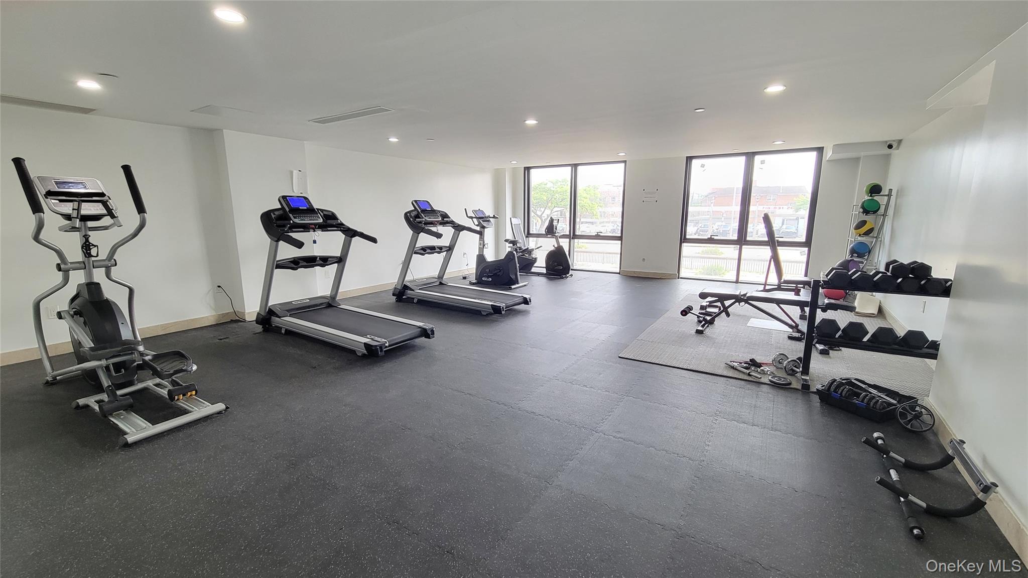 70-65 Queens Boulevard, Unit 9I photo 25
