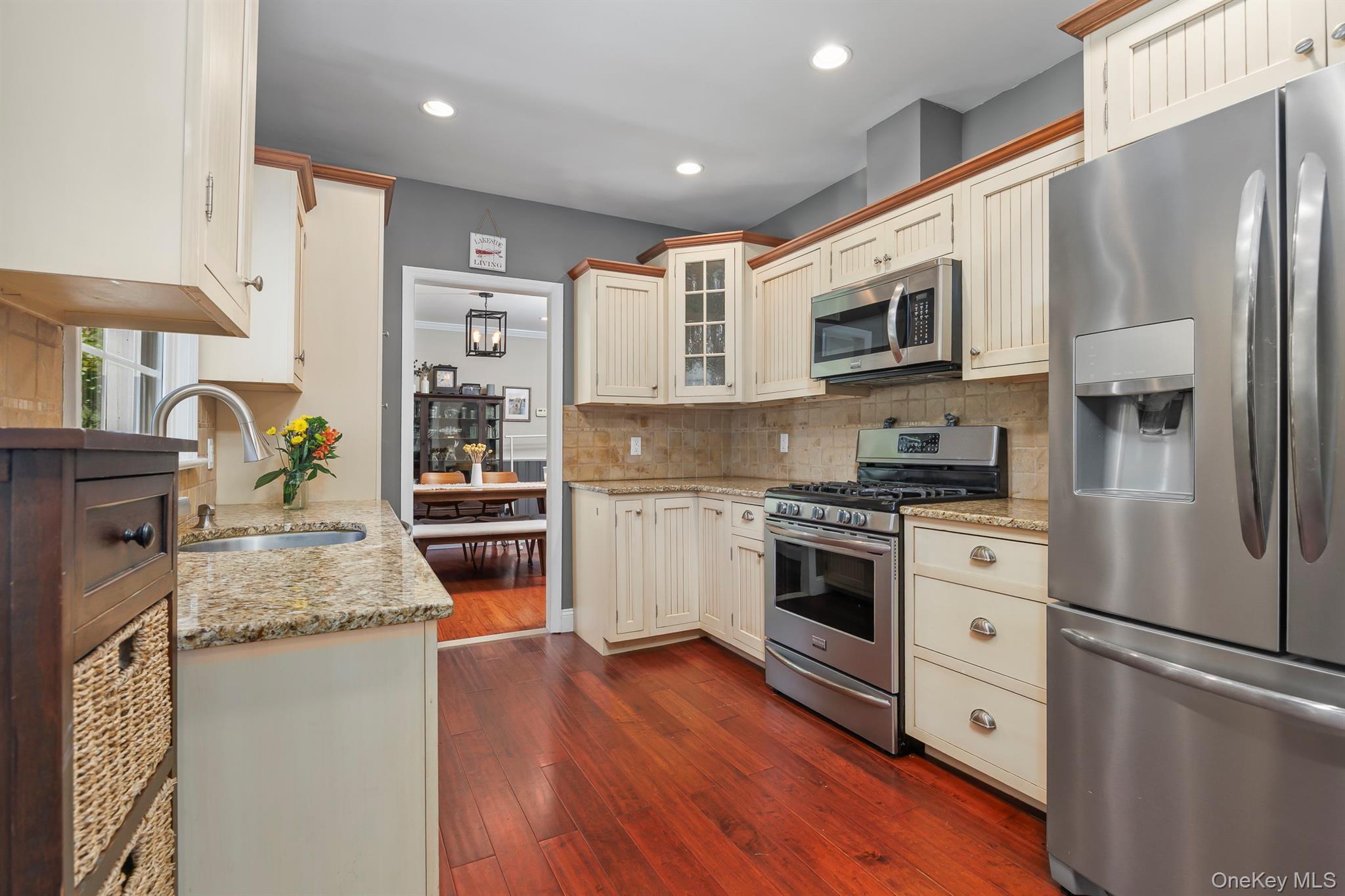 1 Colonial Drive – For Sale photo 12
