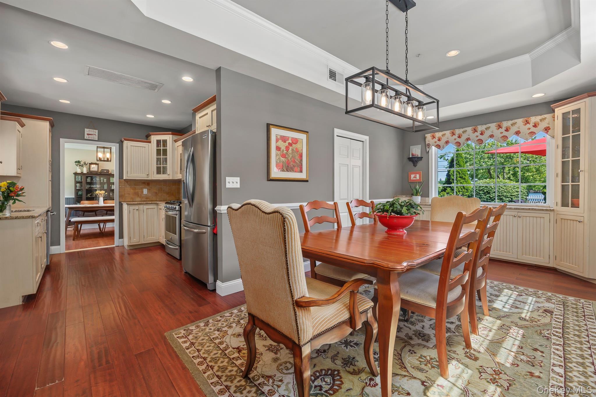 1 Colonial Drive – For Sale photo 10