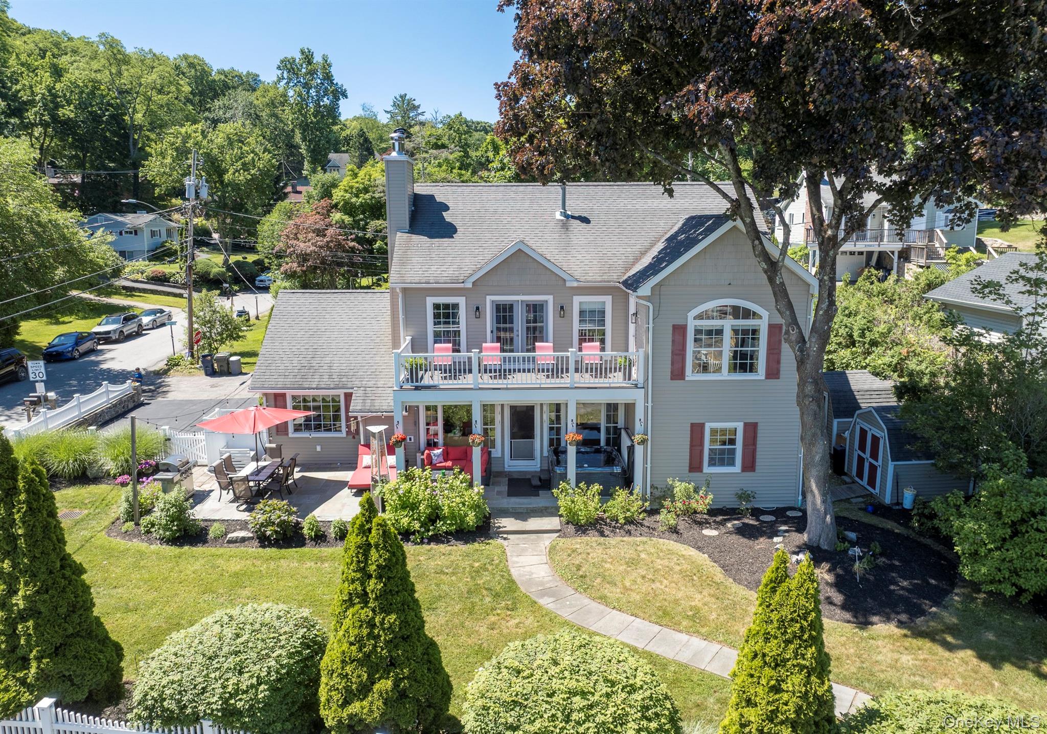 1 Colonial Drive – For Sale photo 3