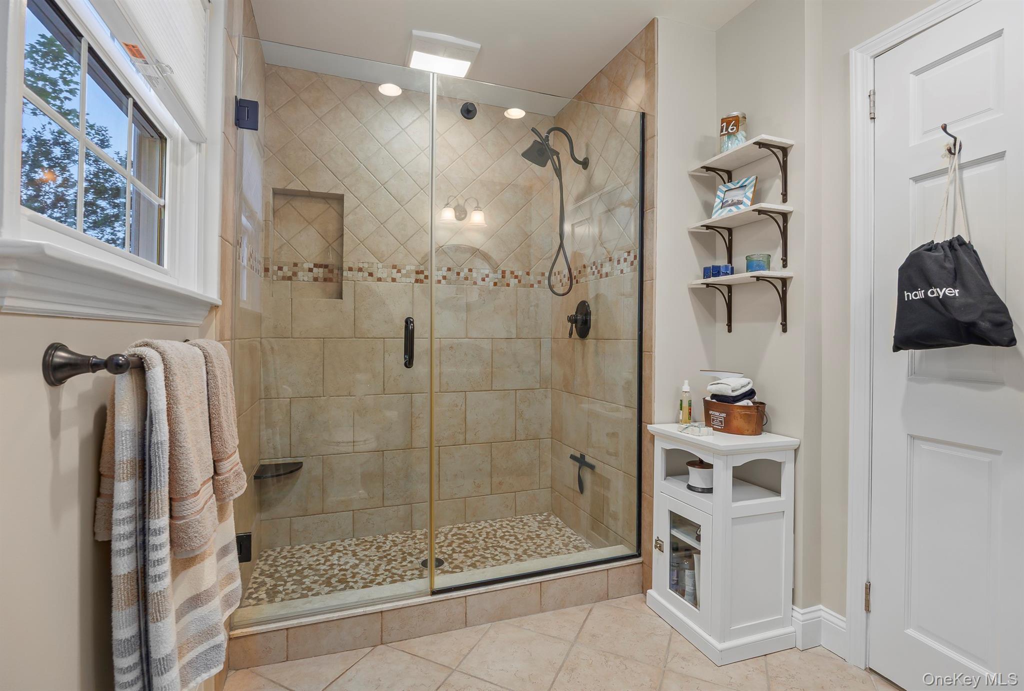 1 Colonial Drive – For Sale photo 18