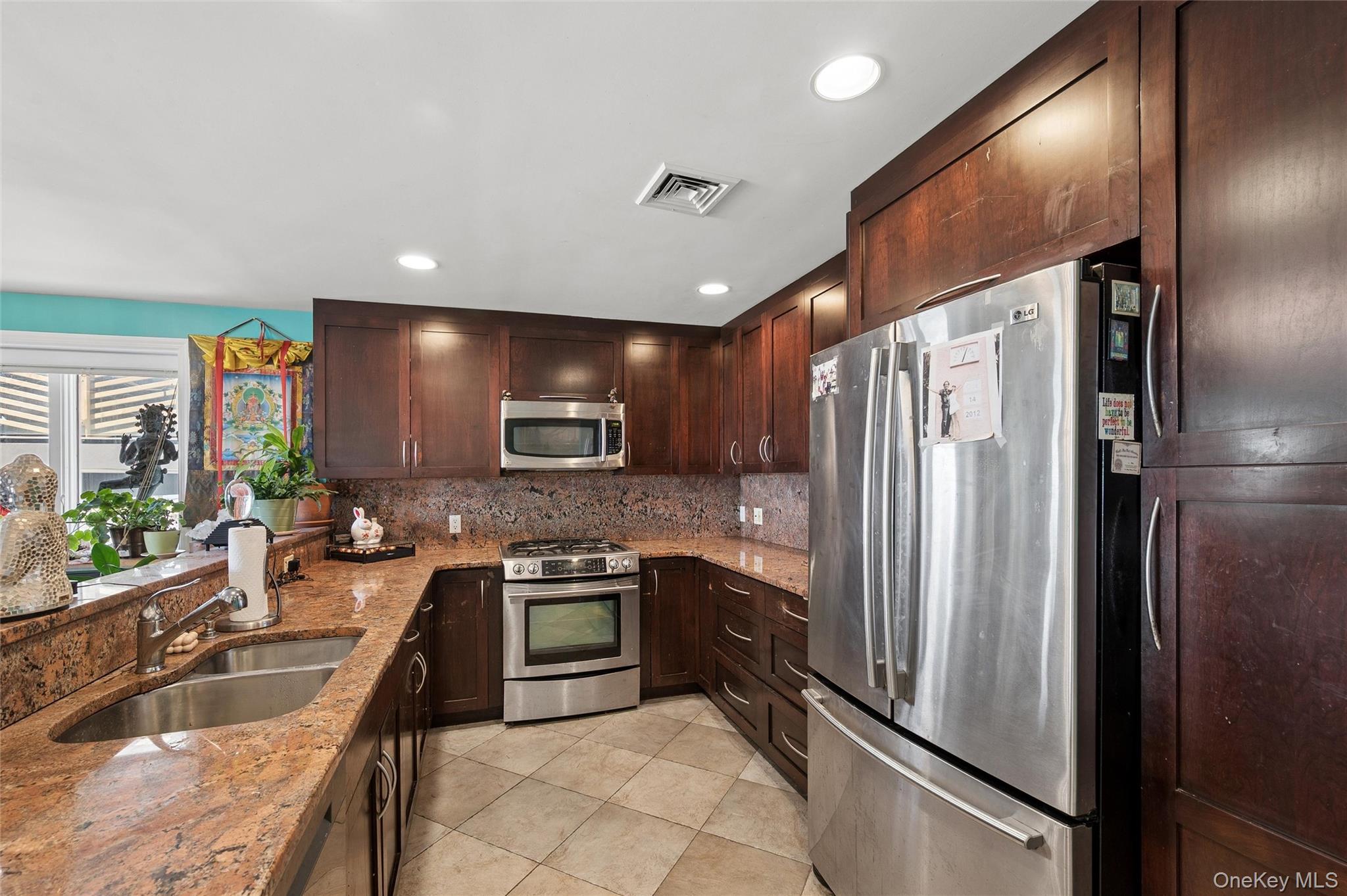 452 Oceanfront, Unit 102 photo 18