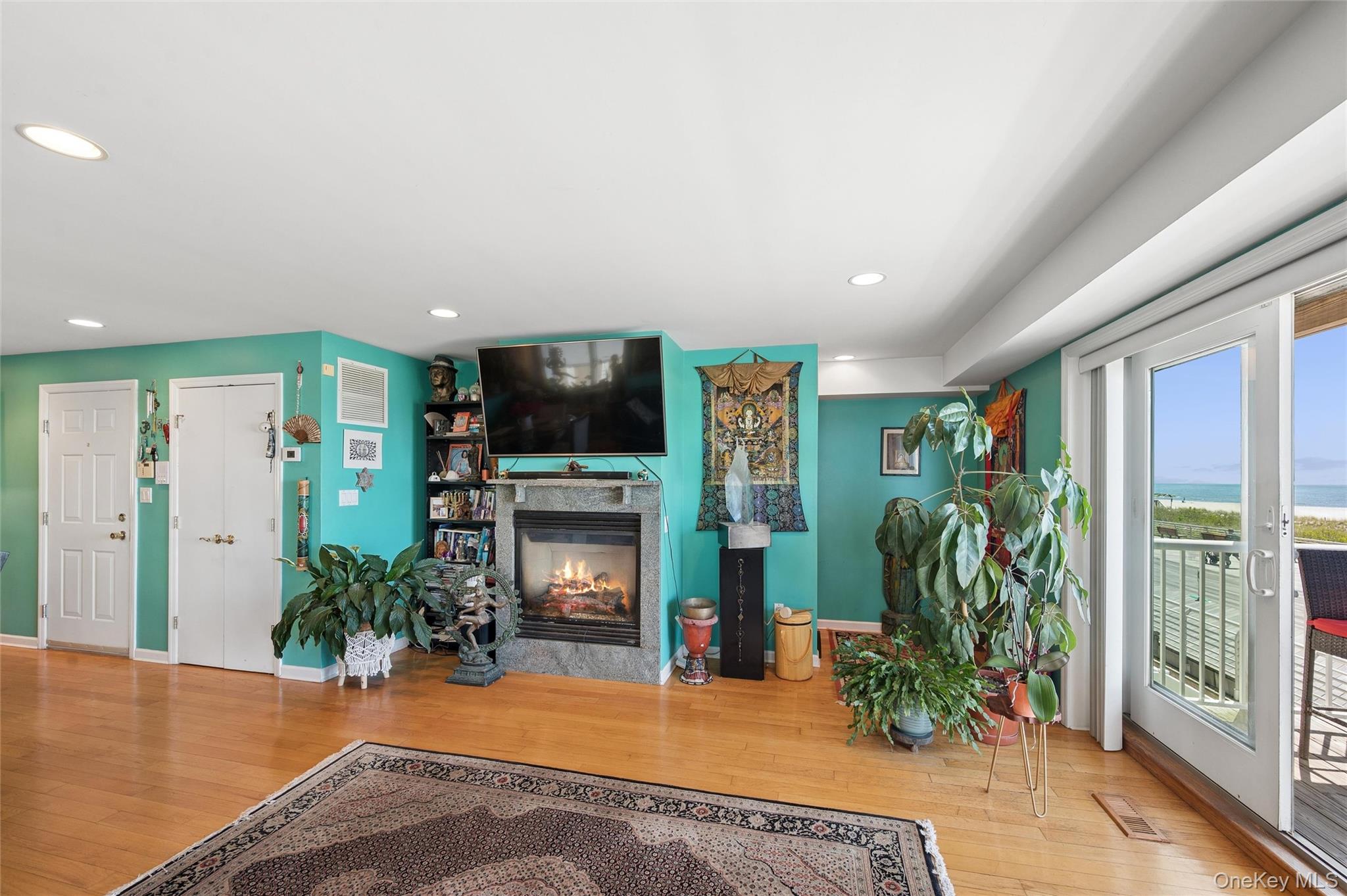 452 Oceanfront, Unit 102 photo 10