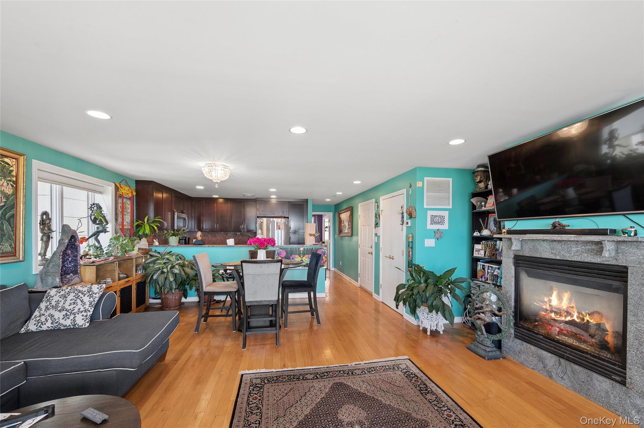 452 Oceanfront, Unit 102 photo 9