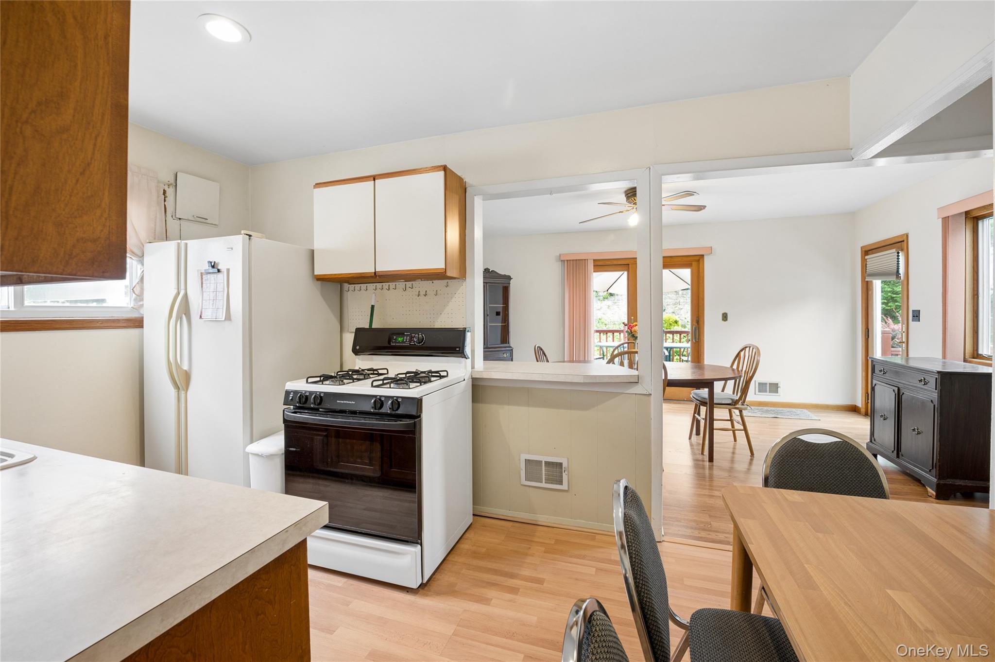50 Hazelton Road – For Sale photo 13