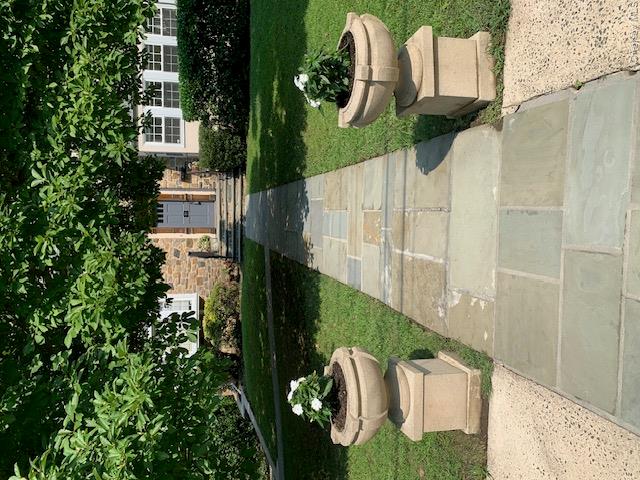 81 Woodlawn Avenue – For Rent photo 2