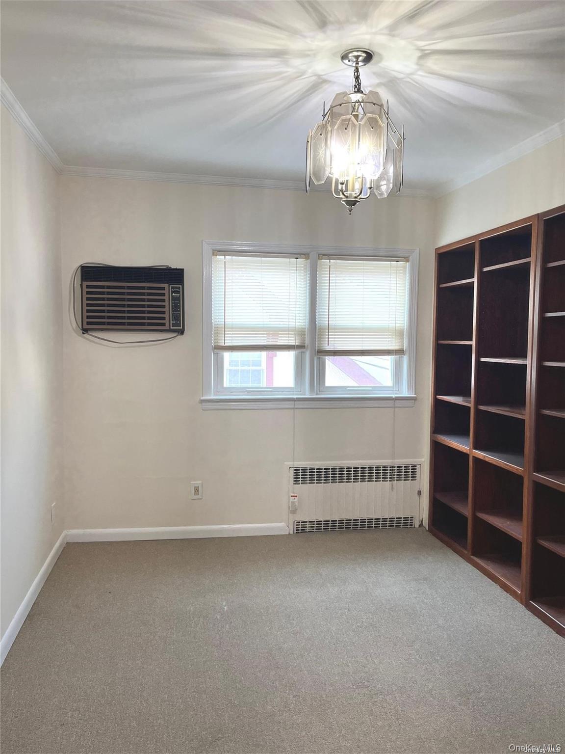 307 Magnolia Boulevard, Unit Upper photo 10