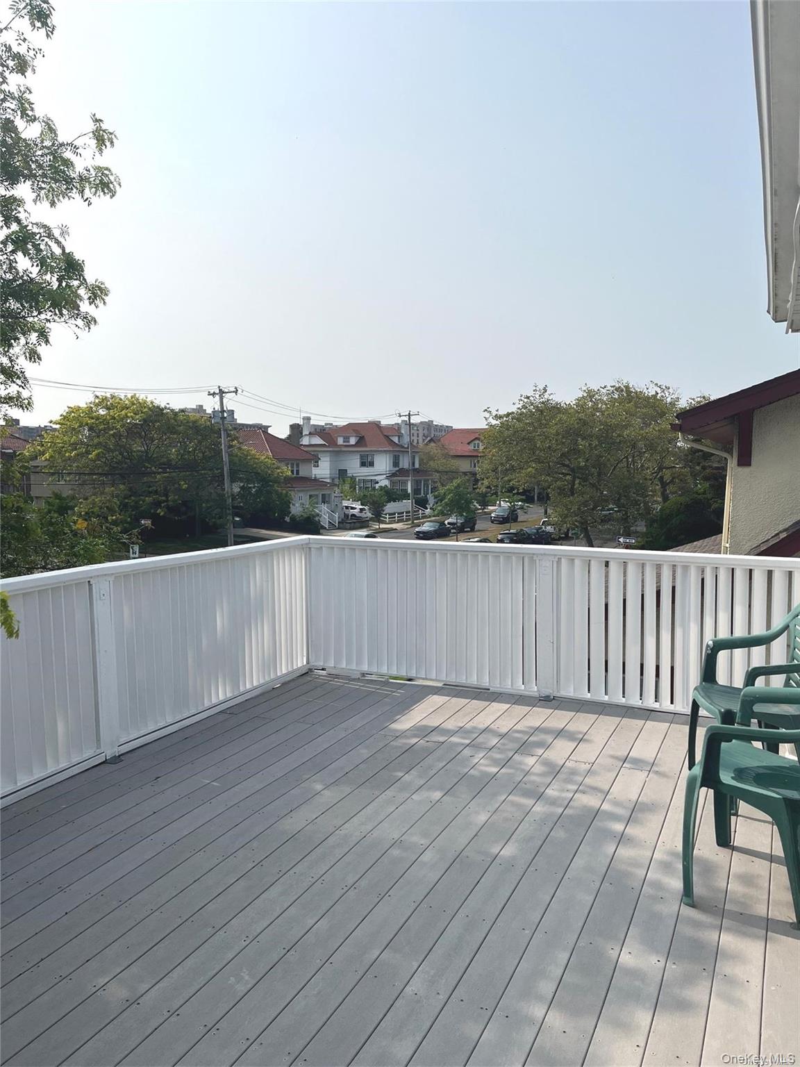 307 Magnolia Boulevard, Unit Upper photo 15