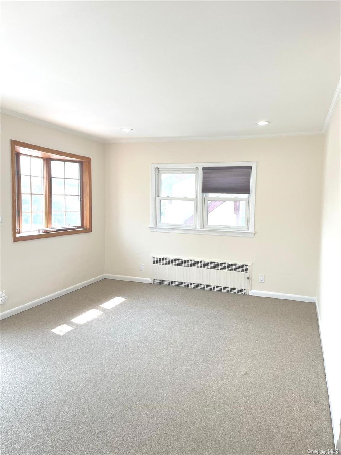 307 Magnolia Boulevard, Unit Upper photo 4